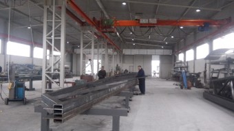 Čelične, metalne montažne konstrukcije - hale, magacini, skladišta, projektovanje, izrada i montaža, montažni magacini, montažne hale, metalne hale, Bojan Manojlović, metalni magacini, Srbija